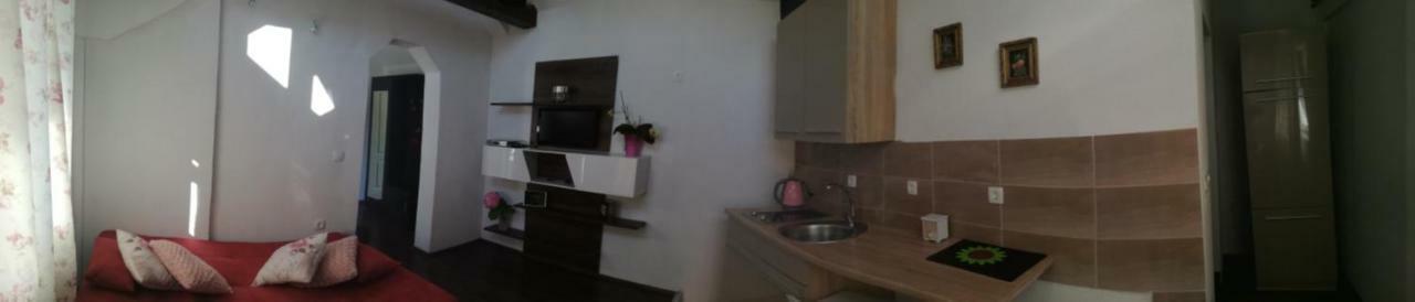 אוגולין Apartments Jurasic מראה חיצוני תמונה